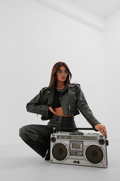 Black Fashion Gray Crop Leather Jacket with Antique Effect