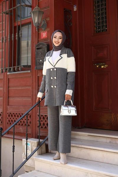 Cardella Women's Double Knitwear Set - Jacketed and Button Detailed