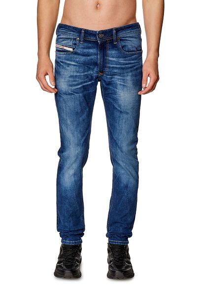 Diesel 1979 SLEENKER بنطال جينز أزرق ضيق للرجال