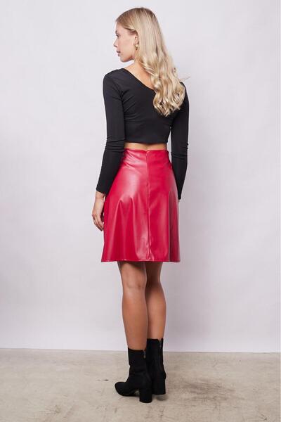 Up Shop Kırmızı Renk Hafif Likralı Yüksek Bel Diz Boy Suni Deri Çan Etek 100118