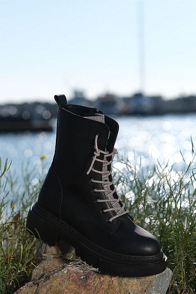 sovrana Lacing Stone Detailed Boots Black