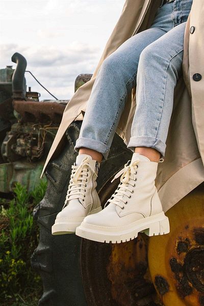 sovrana Genuine Leather Thick Soled Boots Beige