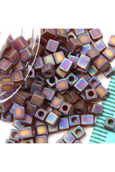 Miyuki Kvadratna perla 3 mm Br: 3