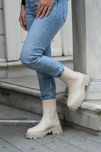 sovrana Thick Sole Rubber Detailed Boots Beige