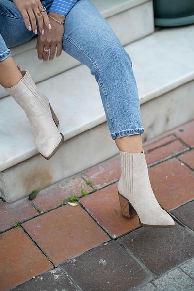 sovrana Rubber Detailed Heeled Boots Beige Suede