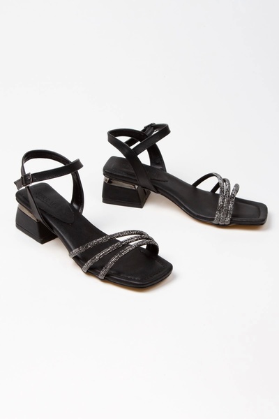 MFT AYAKKABI Kadın Siyah Taş Işlemeli Tarz Topuklu Ayakkabı