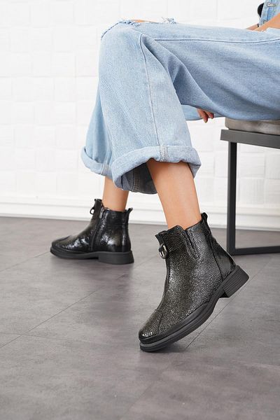 Moda Pie Temen Side Rubber Μπροστινή αγκράφα Γνήσιο δέρμα Γυναικείες Μπότες Μαύρο εμπριμέ