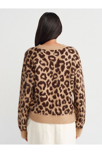 Dilvin 10632 Model - Dark Beige Crew Neck Leopard Patterned Sweater