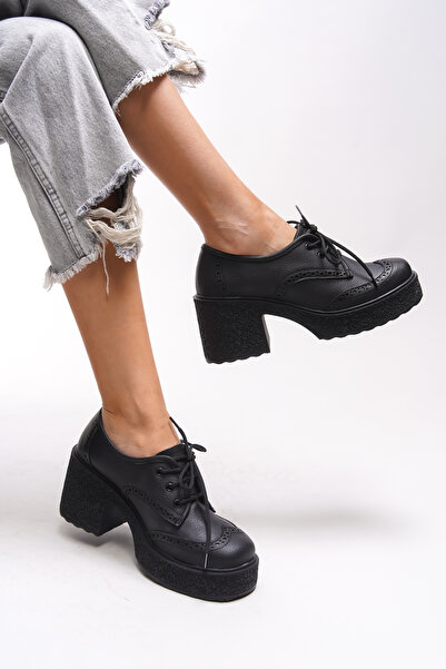 Riccon Ghinziss Kadın Topuklu Bağcıklı Loafer 00121570 Dokulu Siyah Cilt