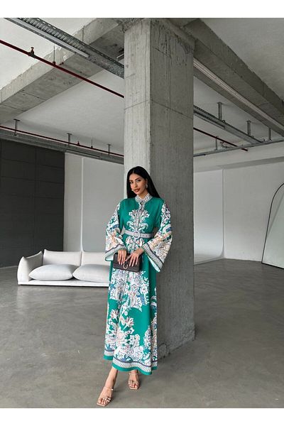 WellWay Rochie din țesătură Atlas și detaliu din dantelă (CUREA INCLUSĂ) - Verde 2393
