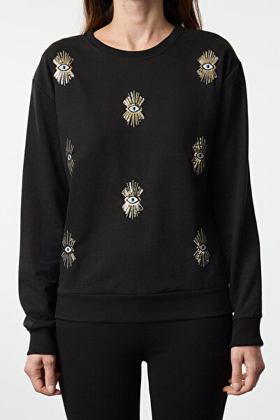 Trendyol Collection Černý potisk tenkých očí vyšívaný uvolněný/pohodlný střih pletená mikina Twoaw25Sw00263