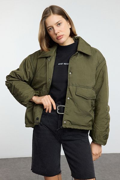Trendyol Collection Khakifarbener, dünner Jackenmantel – wasserabweisend TWOAW25MO00071