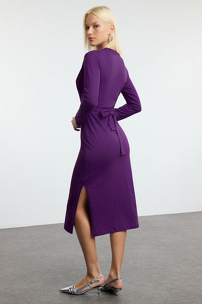 Trendyol Collection Μίντι πλεκτό φόρεμα 100% βαμβακερό - Μωβ με λεπτομέρεια δεσίματος που εφαρμόζει στο σώμα TWOAW25EL00506