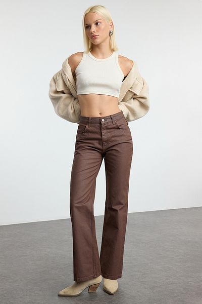 Trendyol Collection Braune Jeans mit weitem Bein und hoher Taille – TWOAW25JE00233