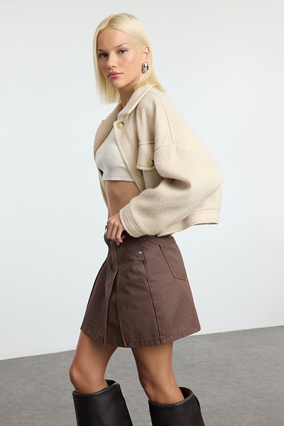 Trendyol Collection Μίνι τζιν φούστα σκέιτερ - Καφέ, δερμάτινη επικάλυψη και πλισέ με κερί TWOAW25ET00127
