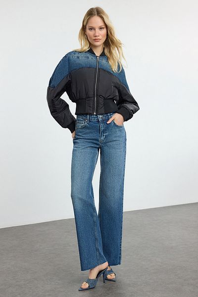 Trendyol Collection Blugi albaștri cu picioare largi - Talie obișnuită TWOAW25JE00176