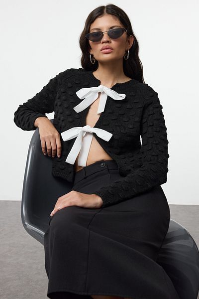 Trendyol Collection Soft Textured Black Crop Knitwear Cardigan - Ribbon Detail, Twoaw25Hi00182