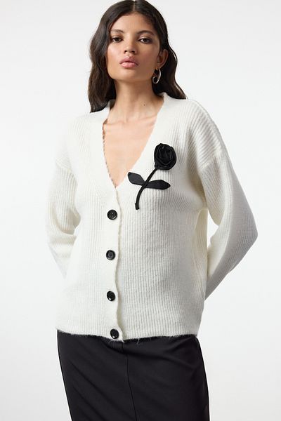 Trendyol Collection Rose Detailed Soft Knitwear Cardigan - Twoaw25Hi00347