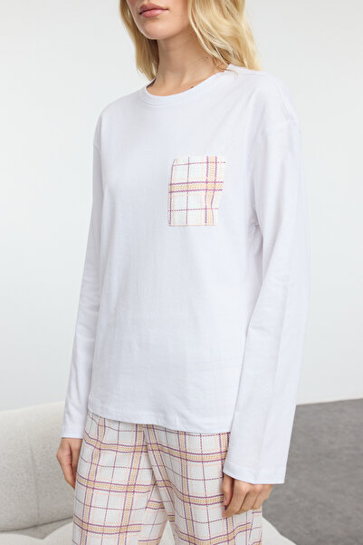 Trendyol Collection Bílo-vícebarevný 100% bavlněný kostkovaný pletený pyžamový set s detailem kapsy THMAW25PT00147