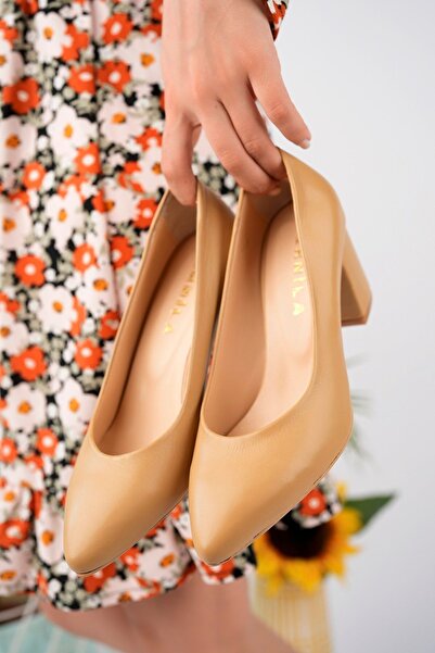 ERNİLA حذاء نسائي من الجلد الطبيعي من Ernila - كعب منخفض