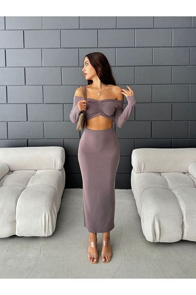 Fav Style Μακρυμάνικη μπλούζα με λαιμόκοψη βιζόν και μακριά φούστα με κορδόνι - Σετ κάτω