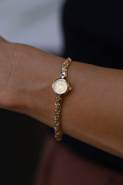 Yenigün Kuyumculuk 14 Ayar Altın Saat Model Bileklik