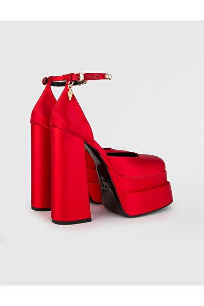 İLVİ Valeri Saten Hakiki Deri Kadın Kırmızı Topuklu Sandalet