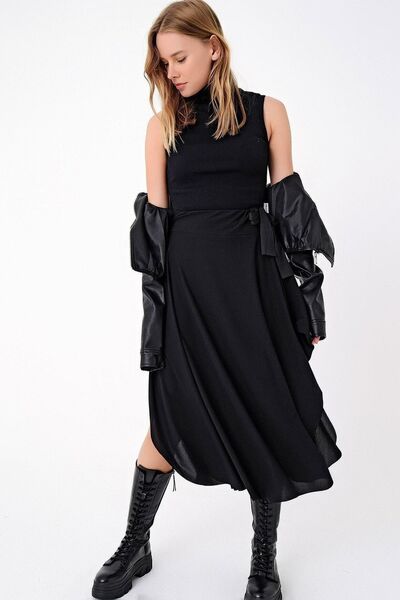 Ottawe Normal Bel Beli Bağlama Detaylı Asimetrik Regular Fit Yırtmaçlı Uzun B...