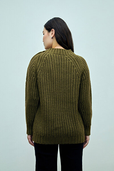 W Collection Haki Renk Omuzu Düğme Detaylı Oversıze Triko