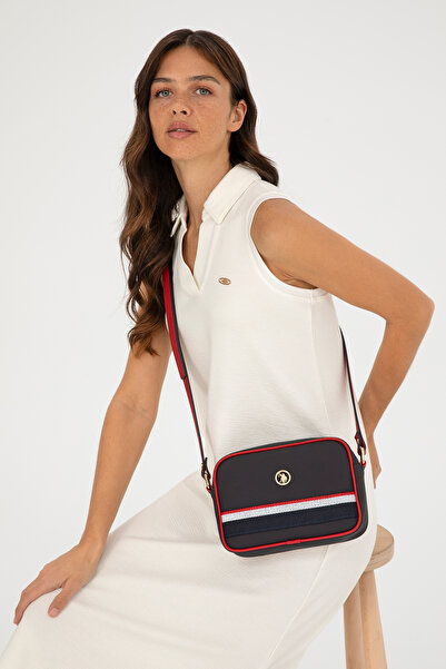 U.S. Polo Assn. حقيبة كروس نسائية باللون الكحلي - 50293677 -VR033