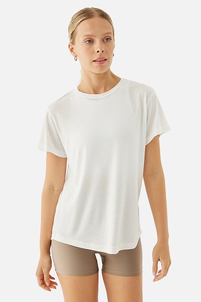 Superstacy Sophia Light-Weight Cream T-Shirt