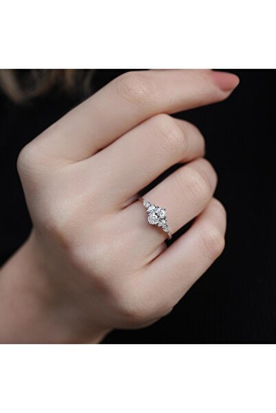 INZA mücevherat 0.90 CT Vintage Diana Oval Pırlanta Yüzük