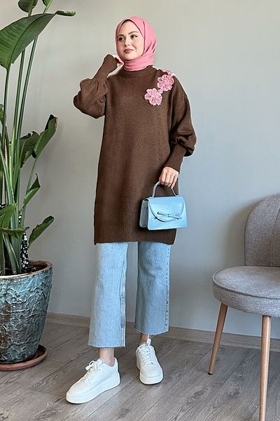 InStyle Pulover de tricotaj maro amar cu detaliu flori