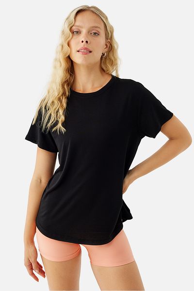 Superstacy Sophia Light-Weight Black T-Shirt