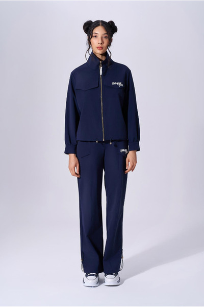 Naar 91604 بومبر أزرق داكن