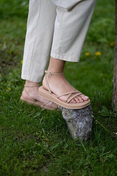 sovrana Ankle Strap Sandals Tan