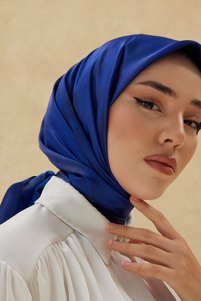 Silk Home Γυαλιστερό κασκόλ με σχέδια - 8647 - Saks