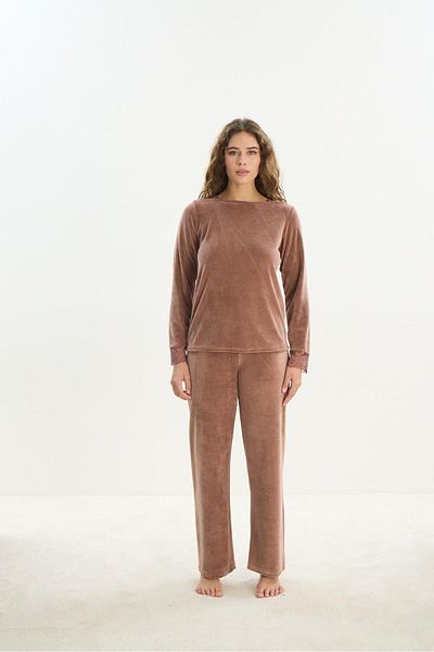 Sevim Brown Velvet Pajama Set - Long Sleeve C3T9N1O61