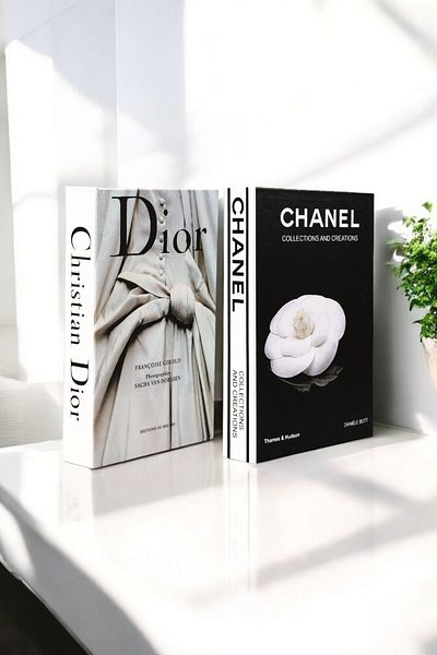irayhomedecor 2-Piece Wedding Dress & Rose Decorative Book Box