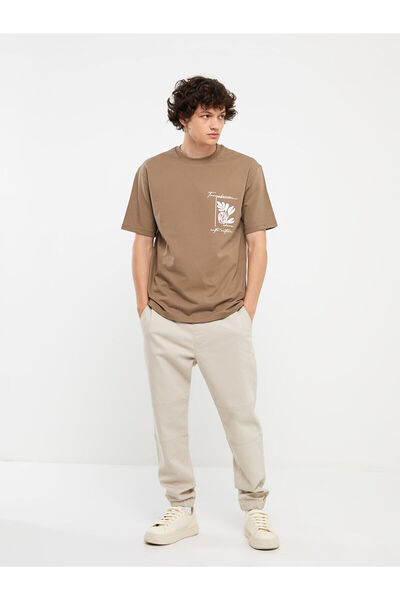 LC Waikiki Ανδρικό μπλουζάκι με κοντό μανίκι με λαιμόκοψη LCW