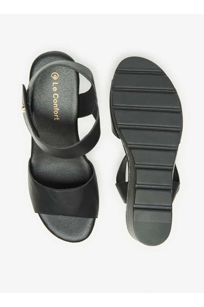 Le Confort Sturdy Wedge Heel Sandals with Hook and Ring Closure