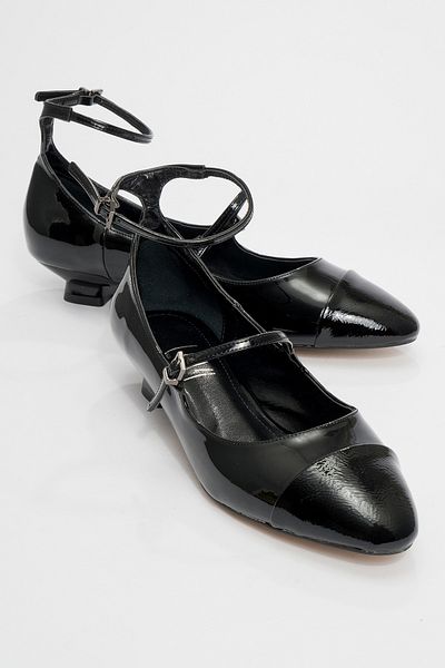 LuviShoes Pantofi cu toc mic pentru femei USTER din piele lacuita neagra