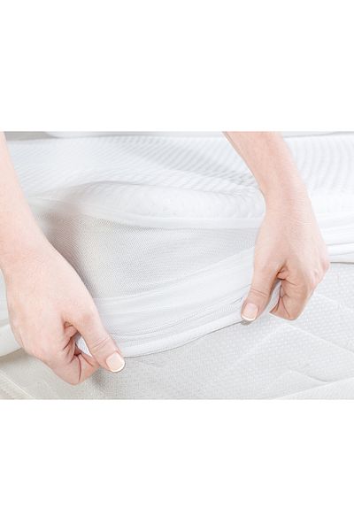Madame Coco Clarte Liquid Proof Fitted King Size Bed Mattress - White