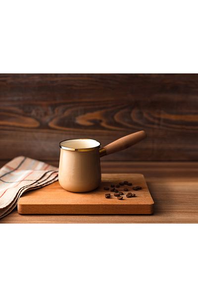 Madame Coco Bonneville Coffee Pot - Stylish and Comfortable Design