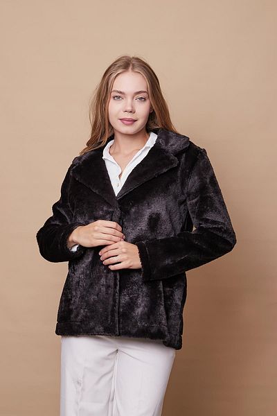 Jument Palton de damă, scurt, gros, de blană artificială, cu buzunare laterale cu rever, haină-negru