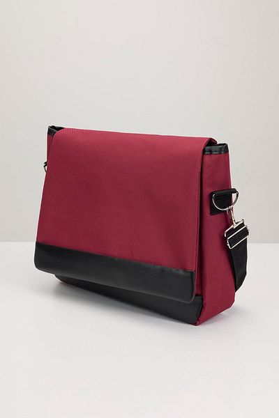 Tudors Geantă de umăr Claret Red Unisex - Curea incrucisata reglabila