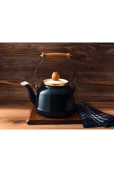 Madame Coco Bonneville Teapot