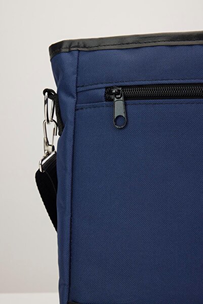 Tudors Unisex Ayarlanabilir Çapraz Askılı Lacivert Postacı Omuz Çantası