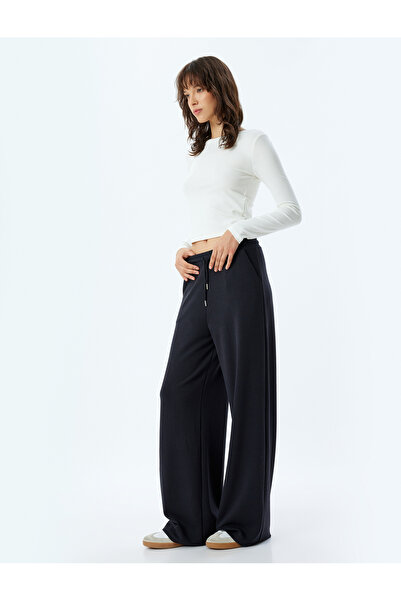 Koton Modal-Stoff-Trainingsanzughose mit weitem Bein und Taschen