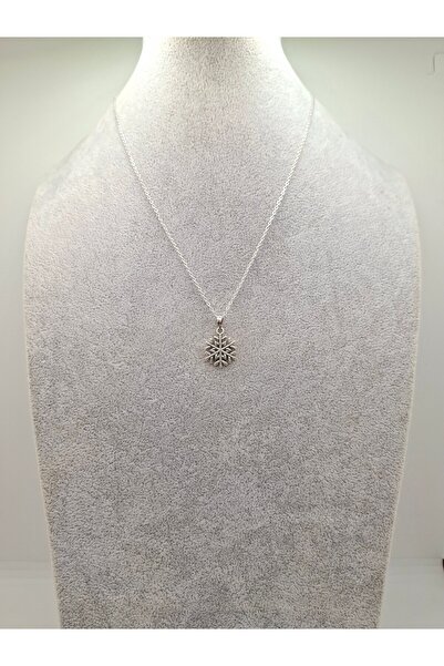 Han Ticarethane قلادة نموذج ندفة الثلج فضية اللون